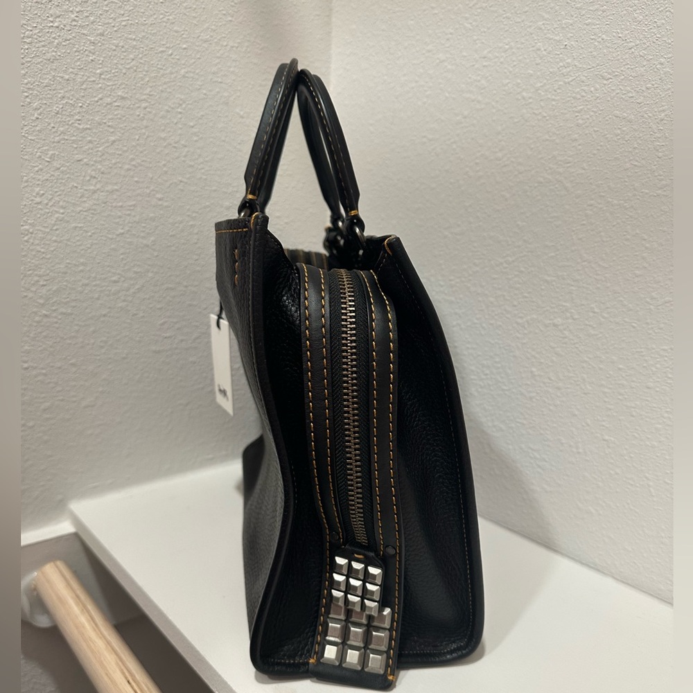 🌟Rare Coach Pyramid Eye Rogue🌟 - Picture 5 of 9